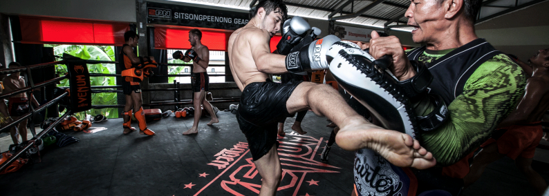 Sitsongpeenong Bangkok boxing and pad work